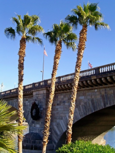 london_bridge_with_palm_trees