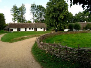 lyngby_open_air_museum_entrance3