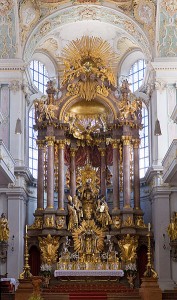 Peterskirche Munich - St. Peter's Church Altar