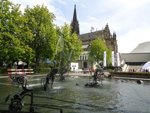 Tinguely Fountain 2