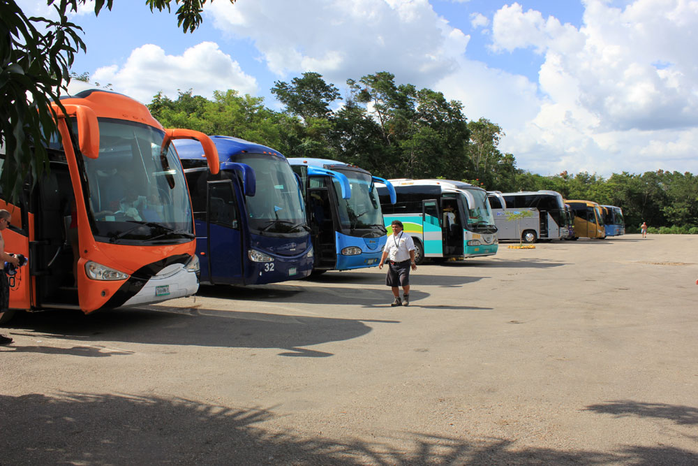 Chichen Itza Cenote buses