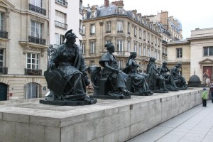 Musee d'Orsay, statues at the exit2