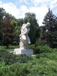 Giant Statue by Dimitrie Paciurea, Carol Park, Bucharest