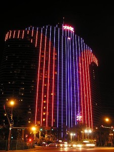 Masquerade Tower, Rio Hotel, free photo on Wikipedia