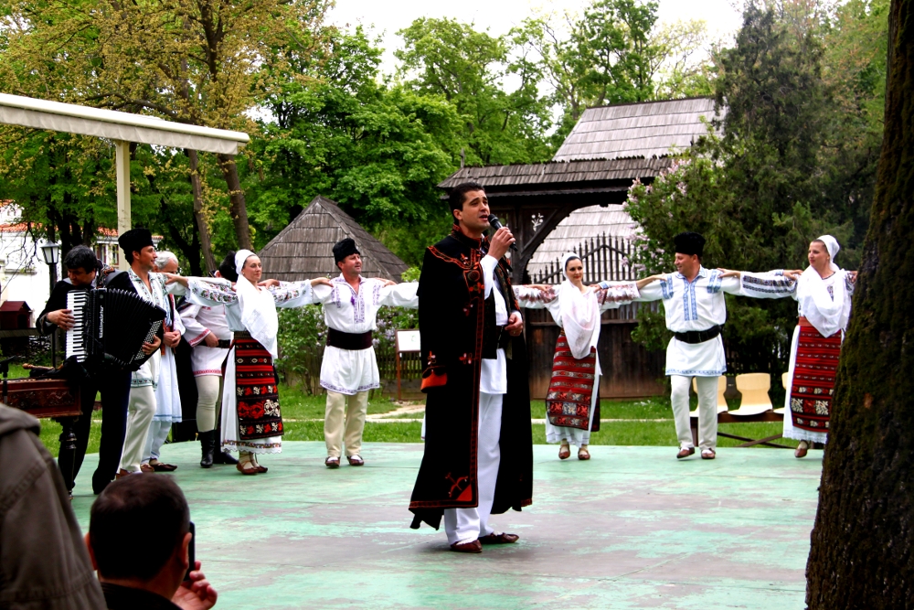 Romanian folklore singer