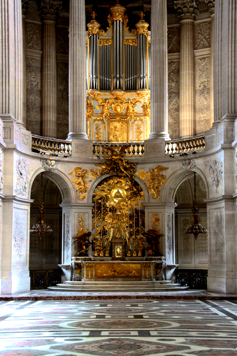 The impressive organ at the Royal Chapel, Versailles, France