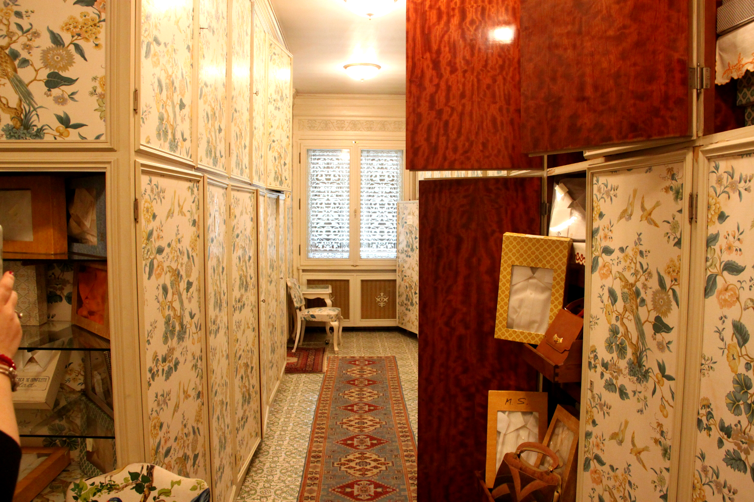 Primaverii (Spring) Palace, Ceausescu’s private residence - "La Cuci" - a living room, a dressing room, and fitting room
