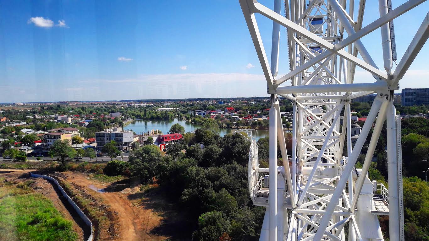 New #ferris #wheel and amusement #park in #Bucharest, #Romania - #travel, #Europe, #fun, #kids