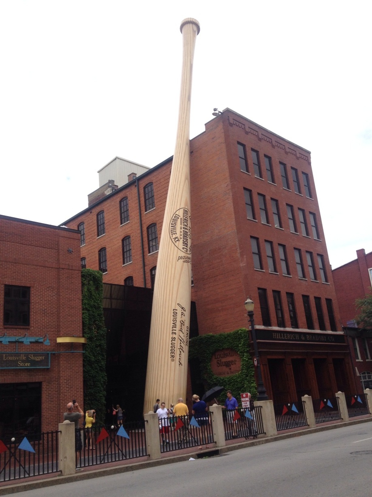 Louisville Slugger Museum & Factory