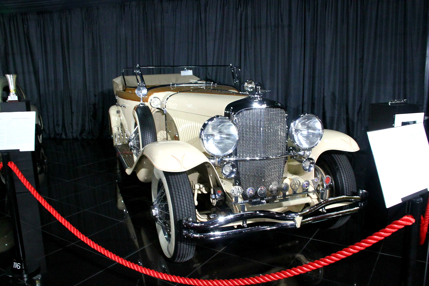 Duesenberg - Tiriac Collection