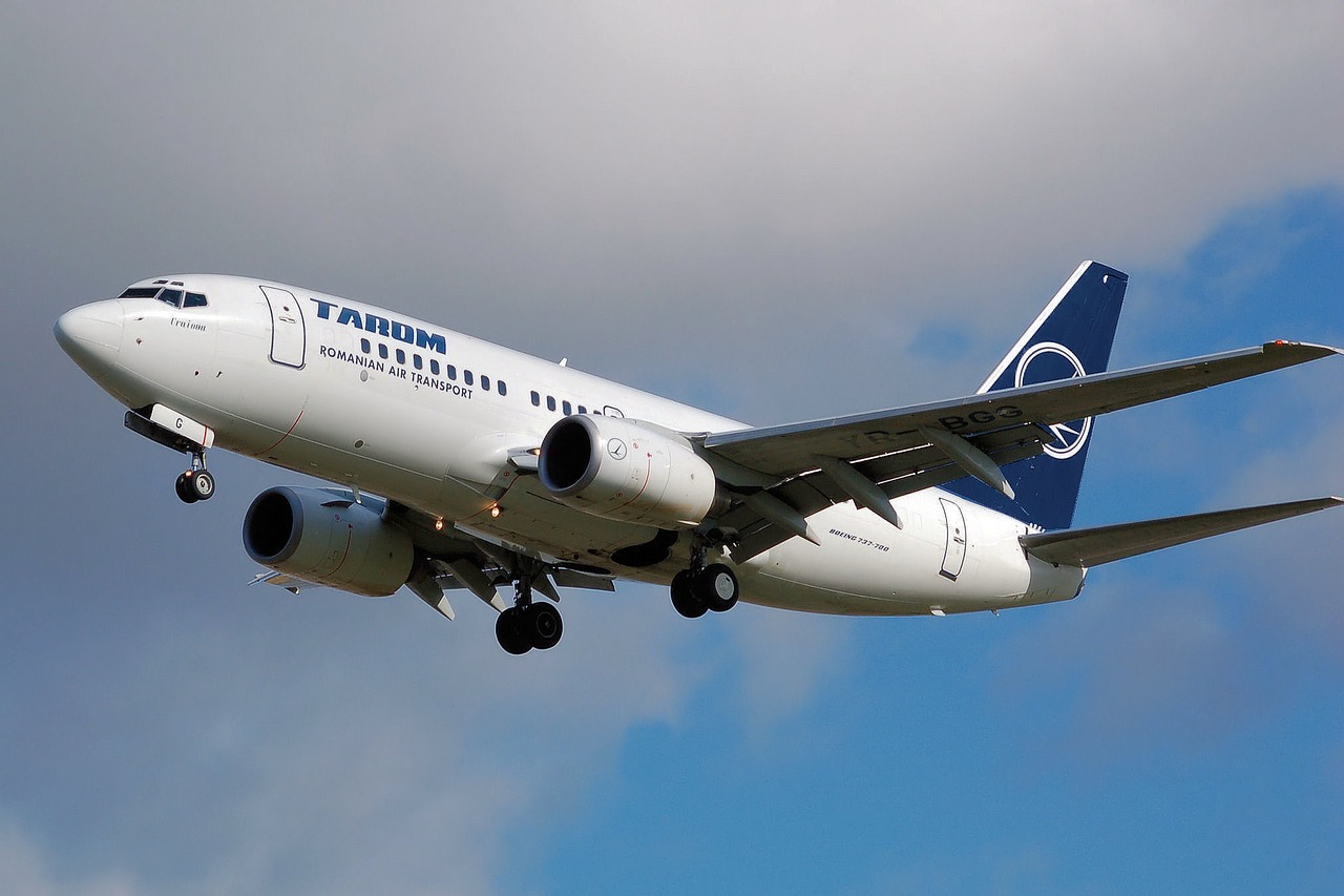 tarom plane 