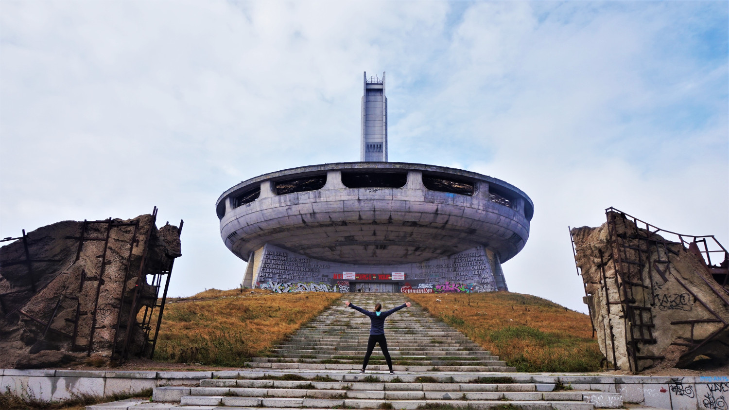 Buzludzha, Bulgaria