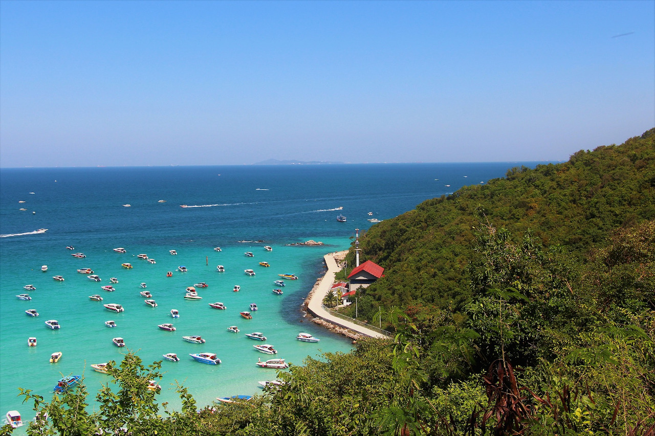 Coral Island - Koh Larn. The best places to visit in Pattaya, Thailand